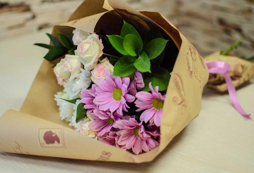 Букет цветов из: Розы и Хризантемы в Олу