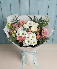 Букет цветов из:  Розы, Лизиантусы и Хризантемы в Олу