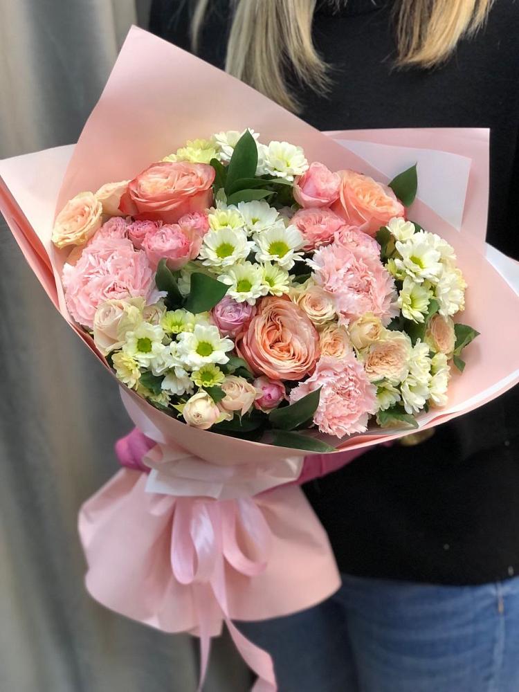 Букет цветов из: Гвоздики, Розы и Хризантемы в Олу