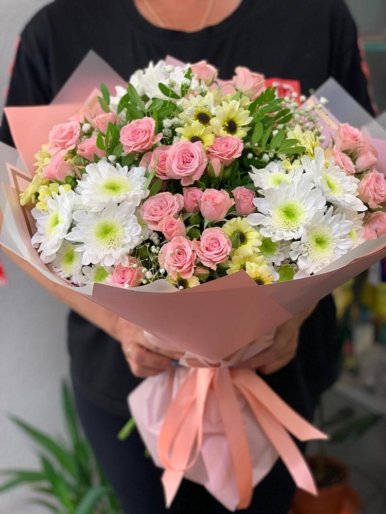 Букет цветов из: Розы и Хризантемы в Олу