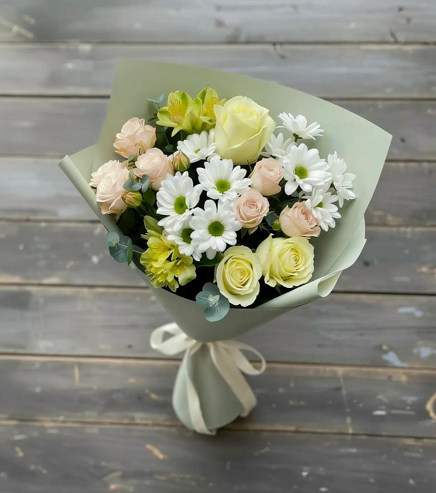 Букет цветов из: Альстромерии, Розы и Хризантемы в Олу