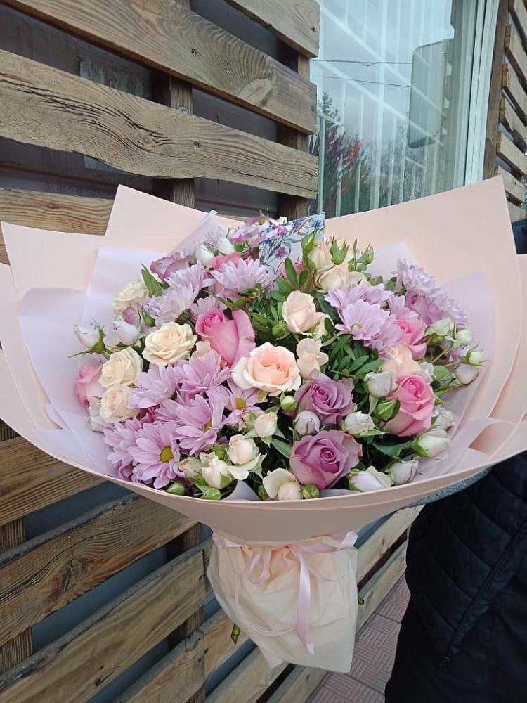 Букет цветов из: Розы и Хризантемы в Олу