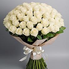 Букет 101 беля роза Белоснежка в Олу