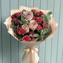 Букет цветов из:  Гвоздики и Розы в Олу